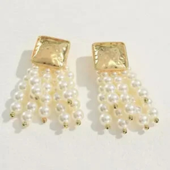 Jewelry - Zara White Cascade Beaded Earrings Minimalist